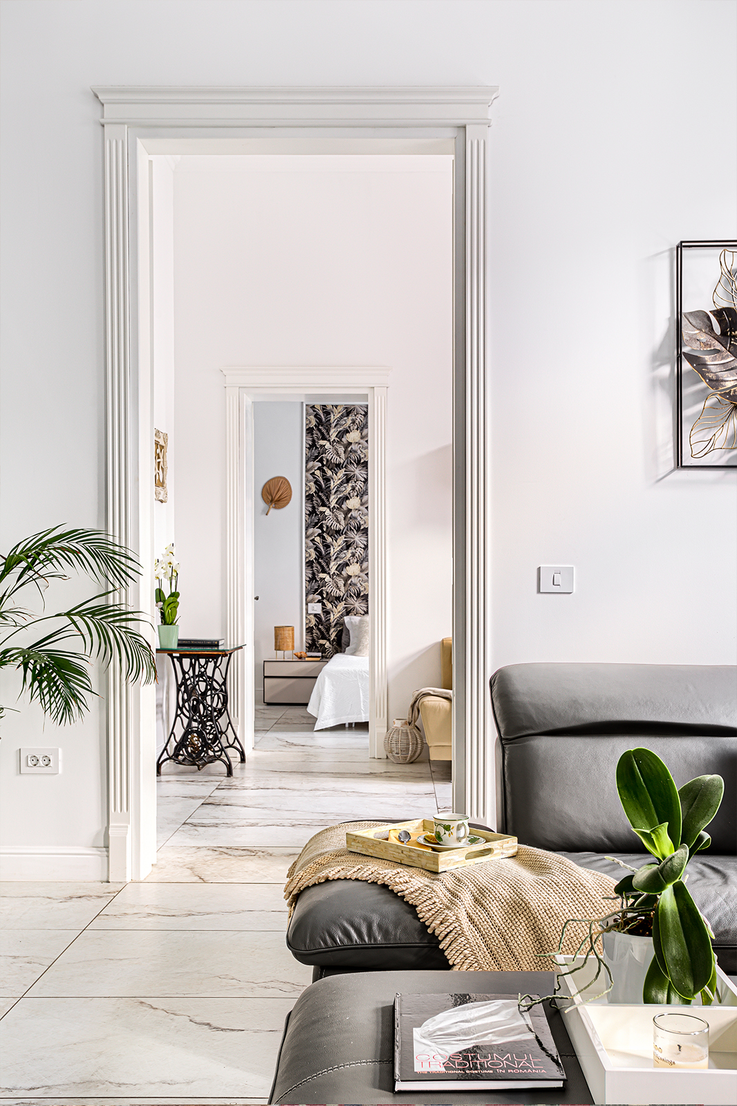 O imagine care reprezintă spațiul, spațiul plin de lumină. Fotografie realizată pentru un apartament în regim hotelier. Airbnb